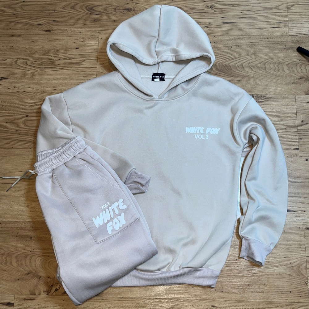 White Fox Vol.3 Hoodie Jogger Set Women M/S Cream Boutique Lounge Streetwear